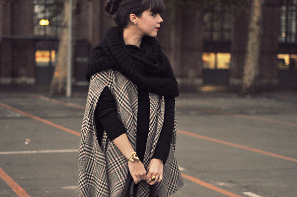 BLOG outfit hiver cape slim cuir (9)
